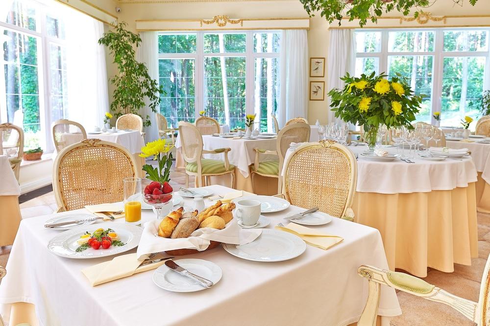 Kronon Park Hotel Grodno Luaran gambar
